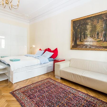 Beautiful Viennese Apartment Экстерьер фото
